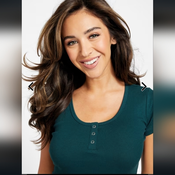 NWT Guess Women's Short Sleeves Rib Knit Top Color Dark Jade Size Medium - Picture 3 of 4